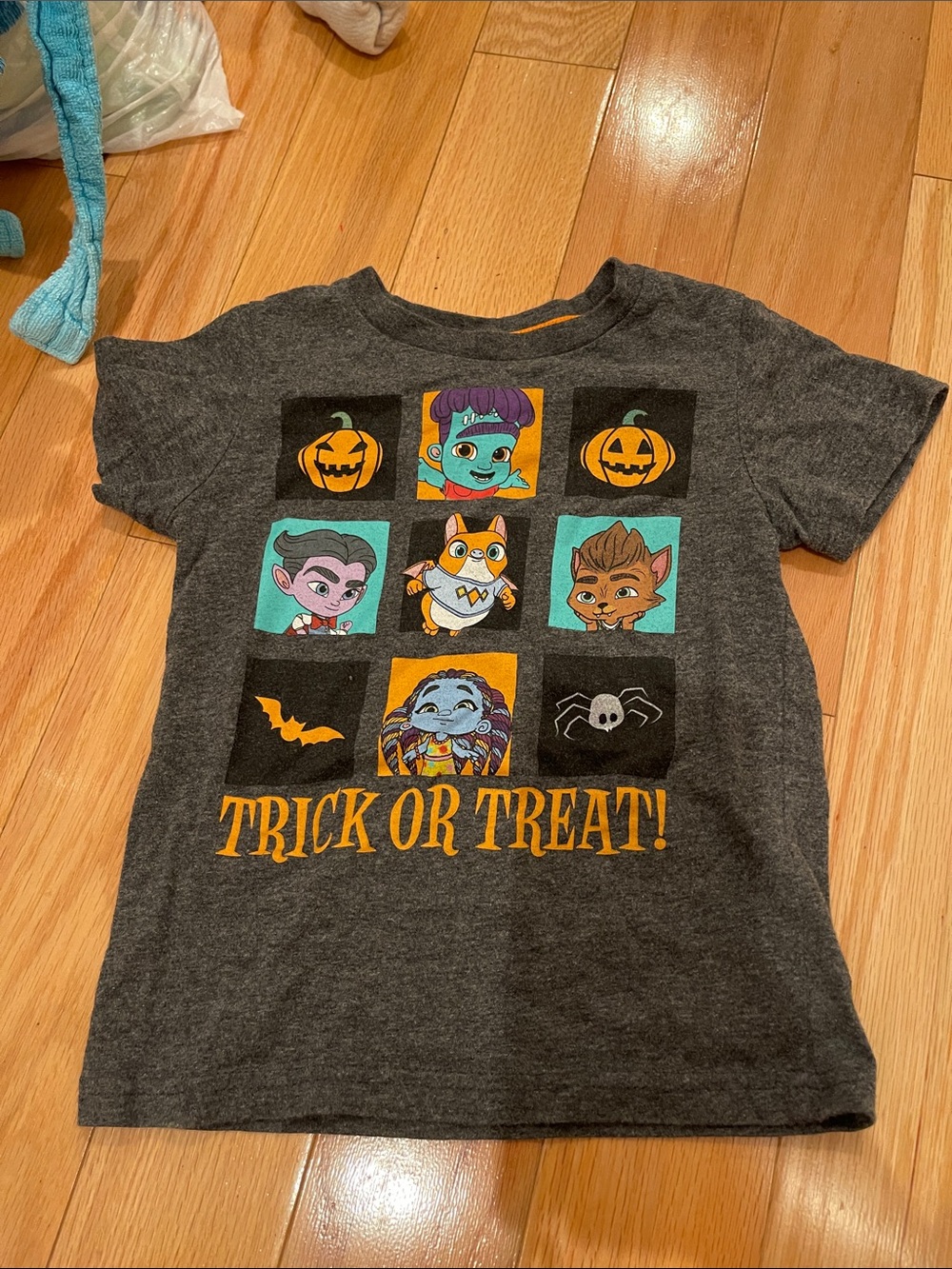 Kids Gray 'Trick or Treat' Halloween Tee with Colorful Monster Graphics